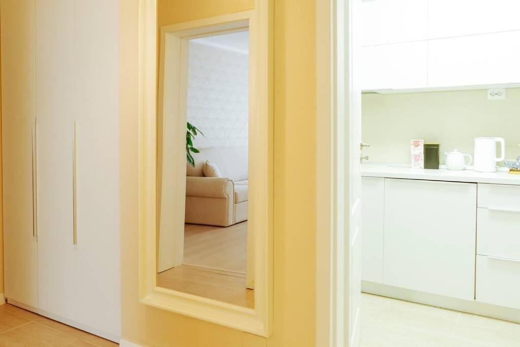 Elegant Vibes Apartment Next To Obor Market Bucarest Exterior foto