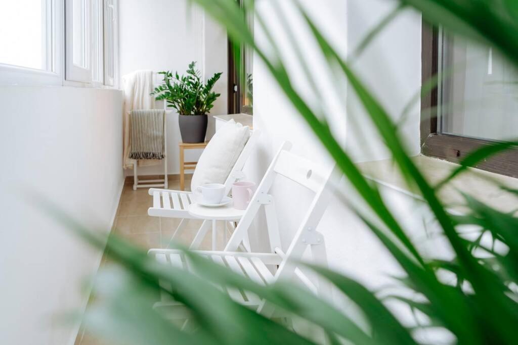 Elegant Vibes Apartment Next To Obor Market Bucarest Exterior foto