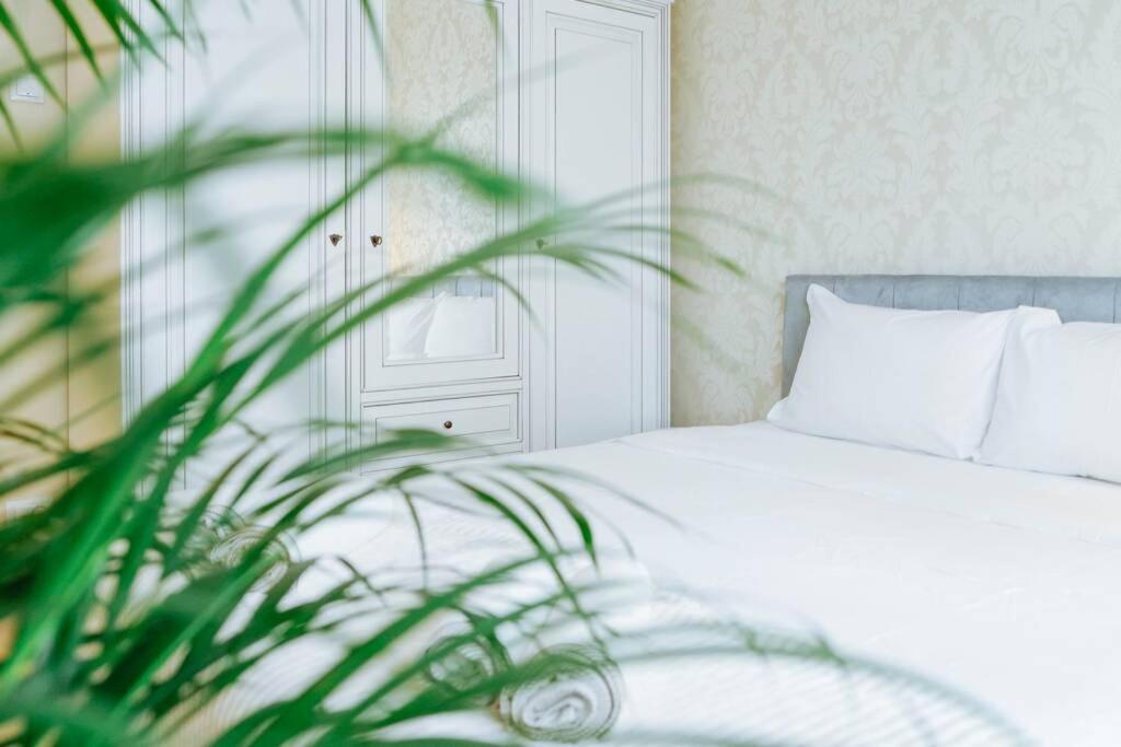 Elegant Vibes Apartment Next To Obor Market Bucarest Exterior foto